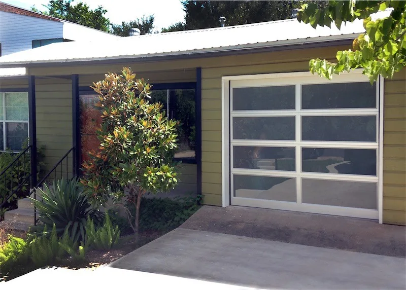 Hutchins Garage Doors - Photo 4