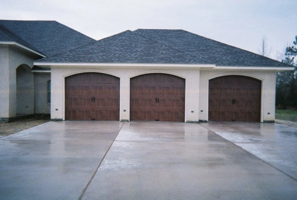 Action Overhead Door - Photo 3