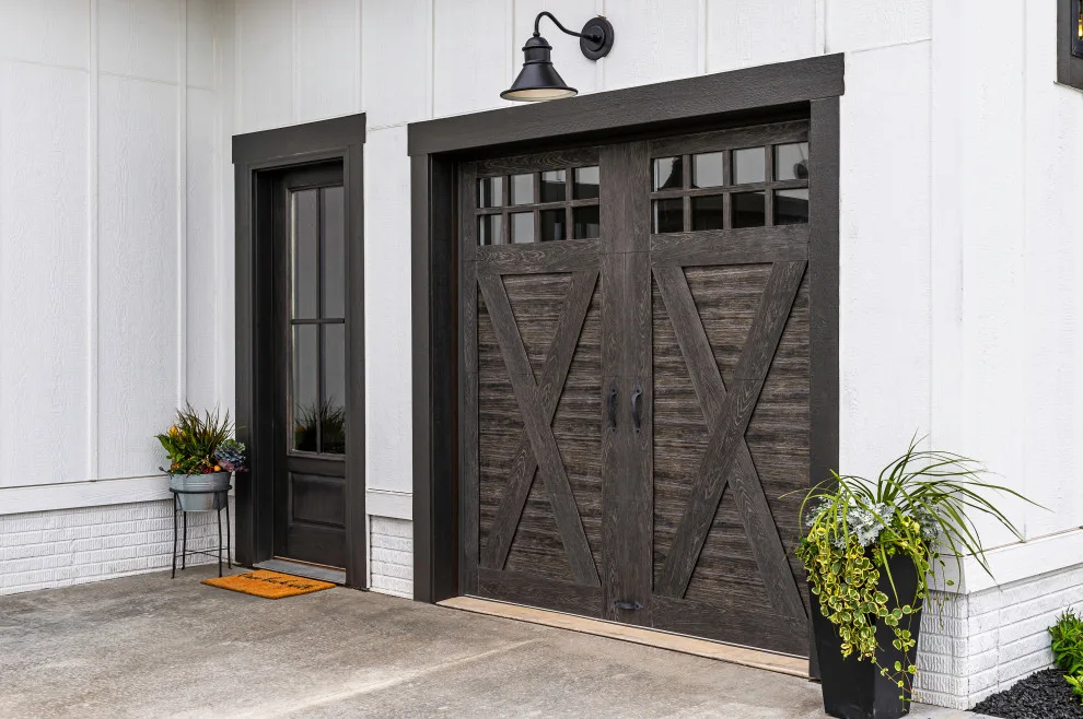 Canyon Ridge Coach House by Northern Garage Doors - Photo 4
