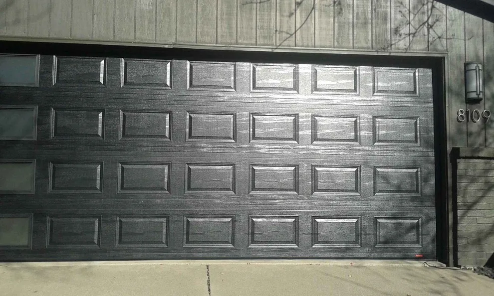 Hicklin Garage Doors Des Moines - Photo 11