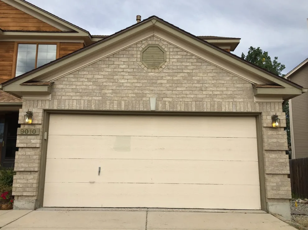 Mountain View Doors - Photo 2