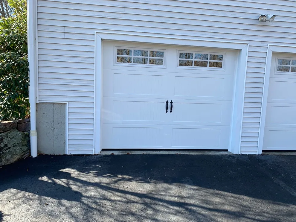 Thomas Garage Doors - Photo 9