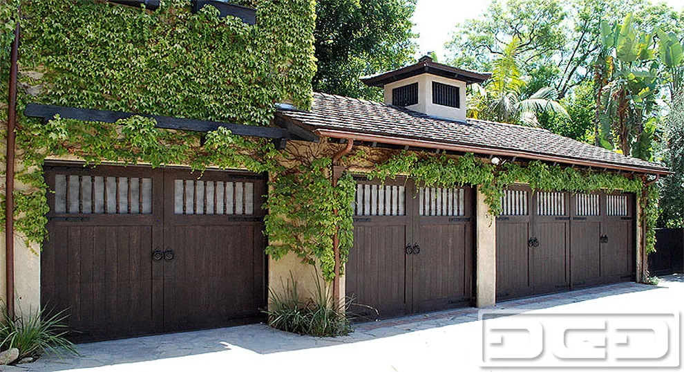 Dynamic Garage Door - Photo 5