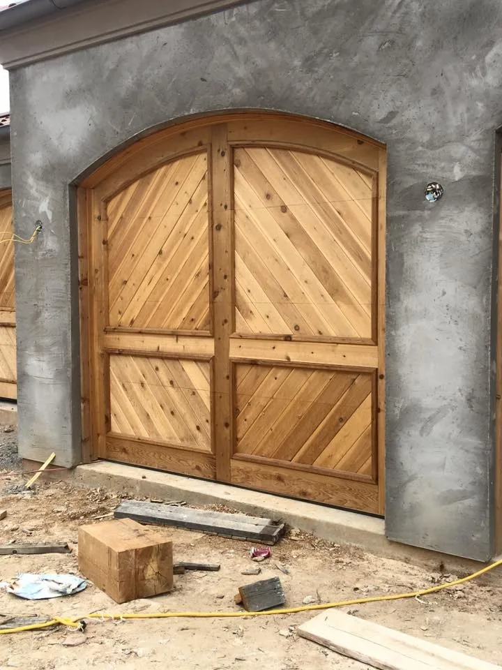 L&H Custom Garage Doors - Photo 2