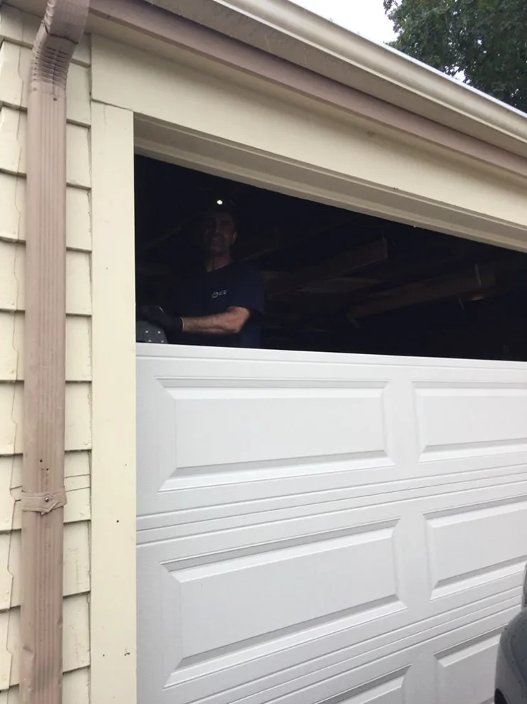 AD Garage Doors And Locks LLC - Photo 3