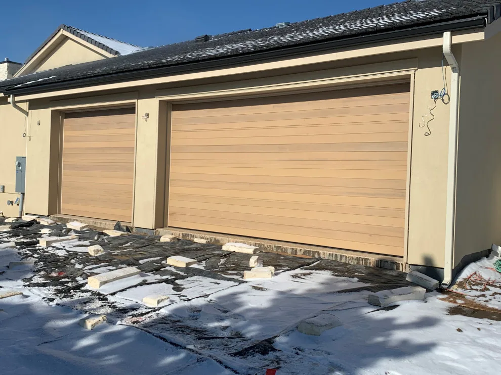 Jeanne's Garage Doors - Photo 3