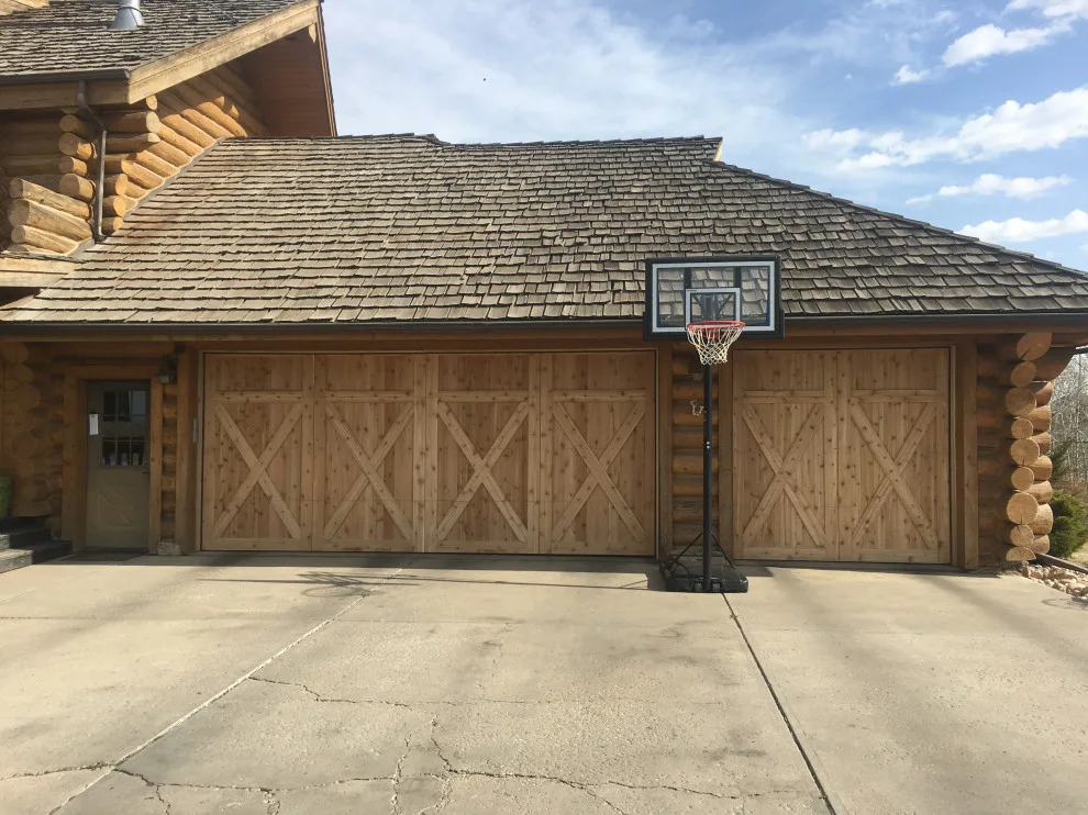 Jeanne's Garage Doors - Photo 14