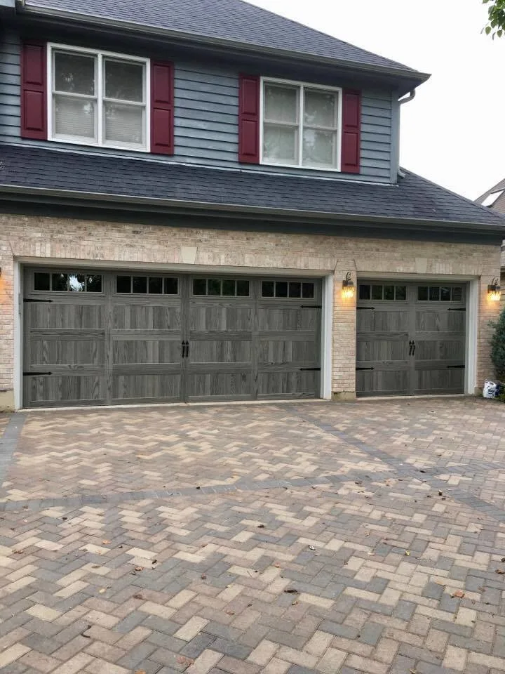 Woodtone Accent by Sholes Overhead Door Inc - Photo 17