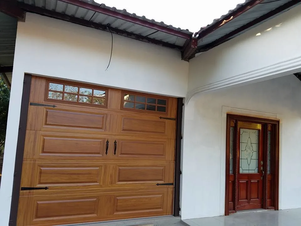 Woodtone Accent by Sholes Overhead Door Inc - Photo 20