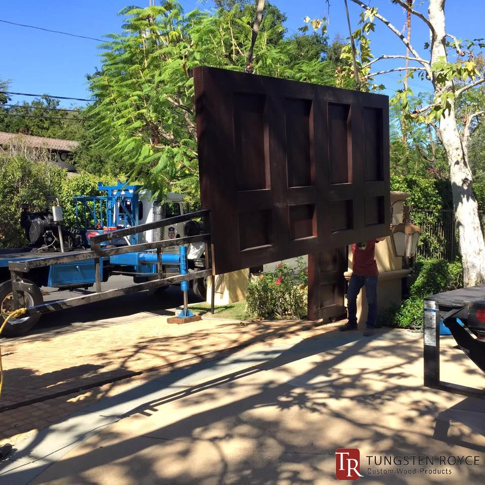 Encino Automatic Driveway Gate in African Mahogany by Tungsten Royce Custom Wood Products - Photo 3