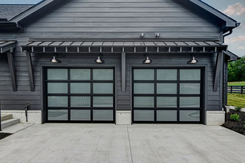 Avante, complete perspective by Northern Garage Doors - Photo 3
