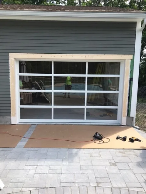 Compton Doors Inc. - Photo 2