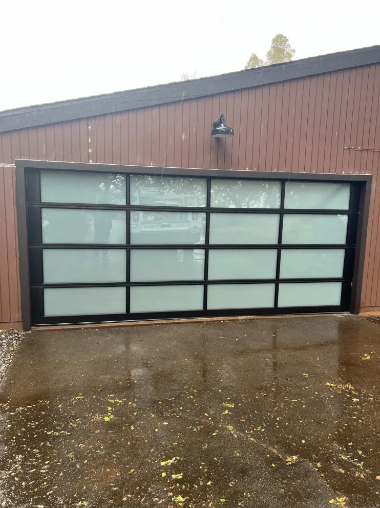 Avant-garde by Haney Door Service - Photo 3