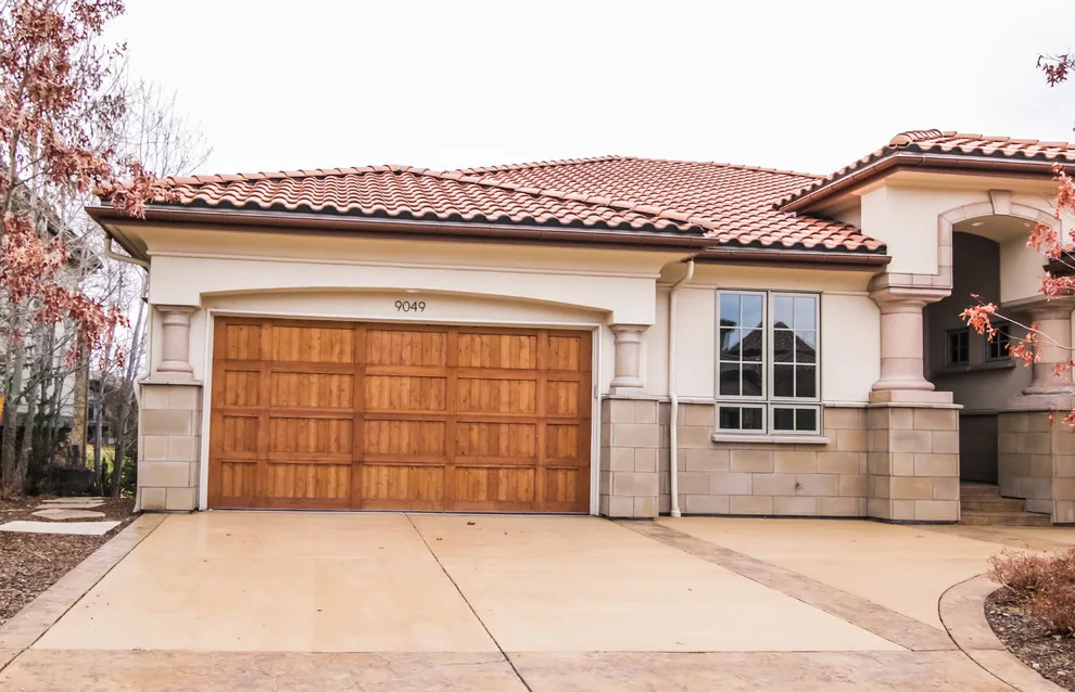 American Garage Door And Gate Systems - Photo 4