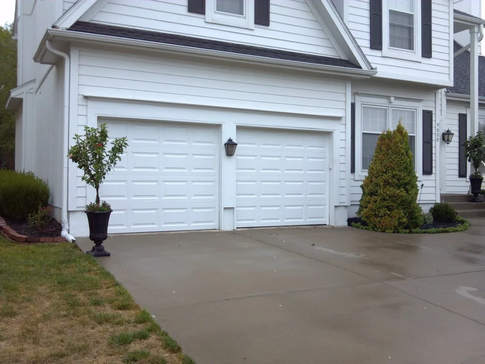 Premium Classic Collection Series by Royal Garage Door - Photo 13