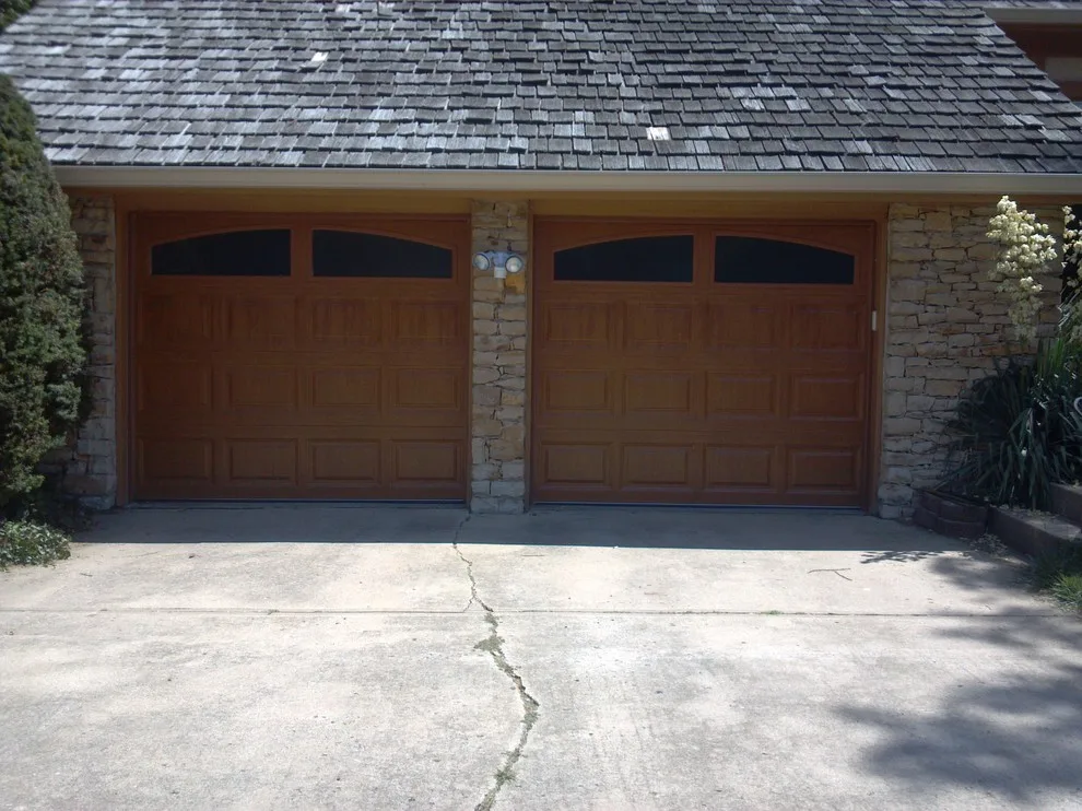Premium Classic Collection Series by Royal Garage Door - Photo 15