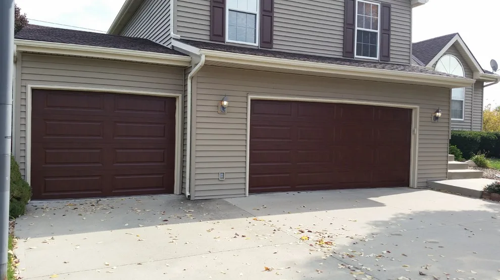 Premium Classic Collection Series by Royal Garage Door - Photo 10