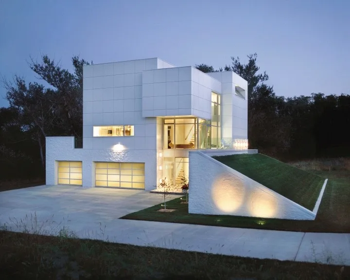 Avante Collection by Clopay by Felluca Garage Doors - Photo 5