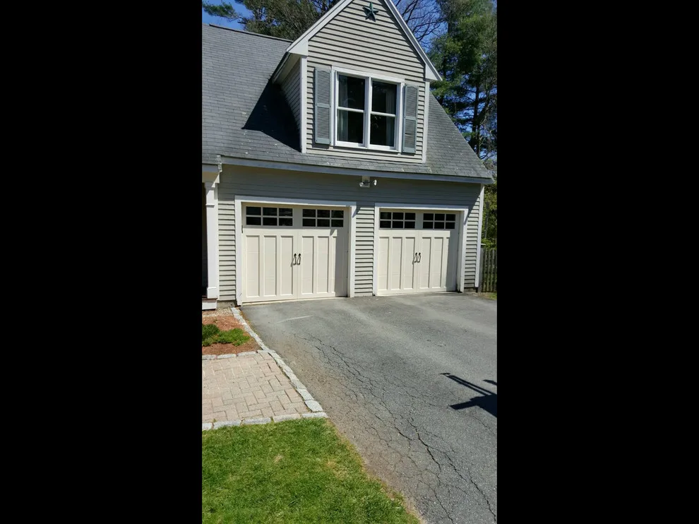 Compton Doors Inc. - Photo 3