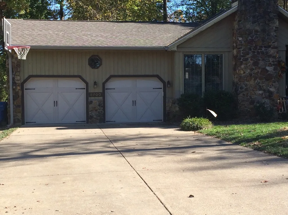 Schalco Garage Doors - Photo 7