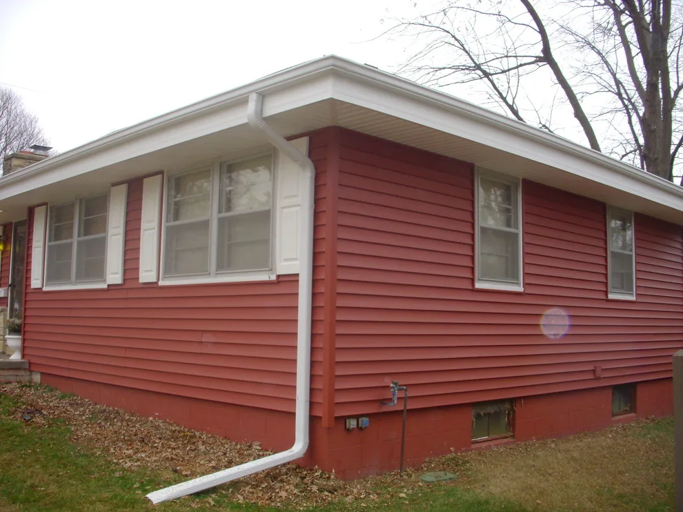 Finished Siding Projects by Omaha Door & Window - Photo 8