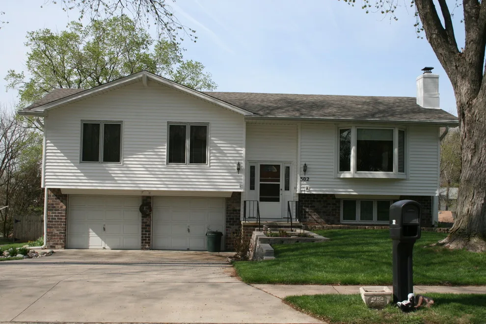 Finished Siding Projects by Omaha Door & Window - Photo 11
