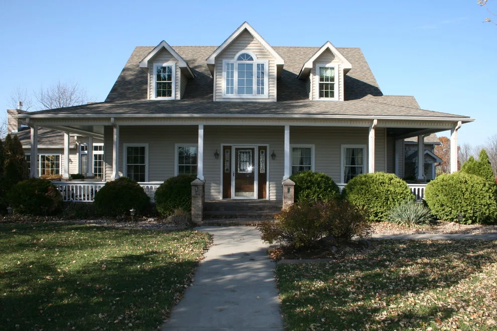 Finished Siding Projects by Omaha Door & Window - Photo 6
