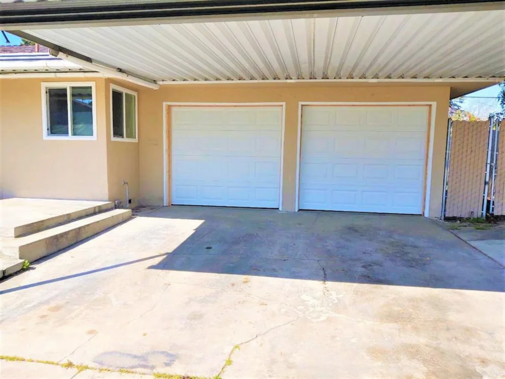 Phoenix Garage Door Inc. - Photo 5
