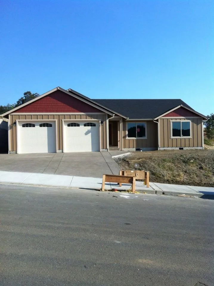 Bunnell's Overhead Door Inc - Photo 3