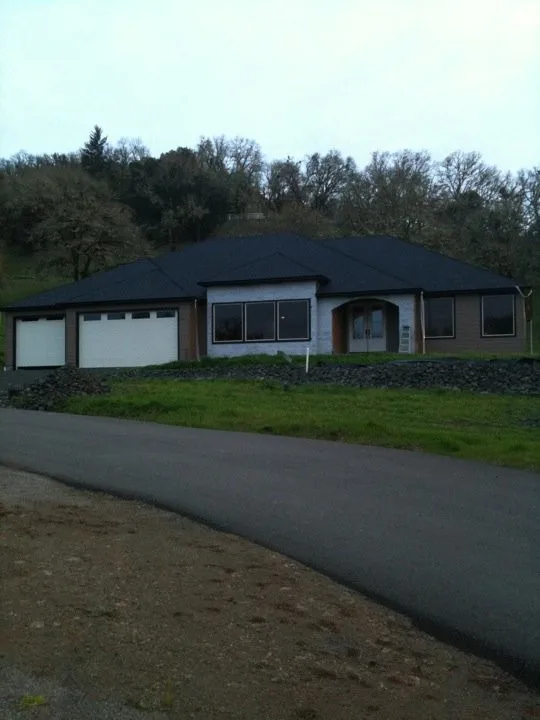 Bunnell's Overhead Door Inc - Photo 8