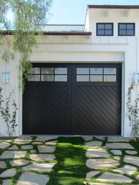 Slanted Stripes - Glass Surface by Doorsmith Inc. - Photo 3