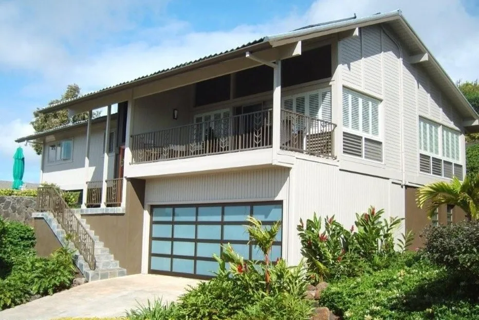Distinctive Collection (Personalized Garage Doors) by Raynor Garage Doors - Photo 7