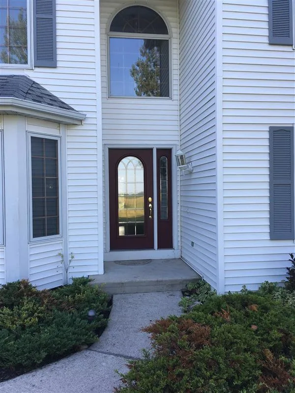 Raynor Door Authority Of Fort Wayne - Photo 3