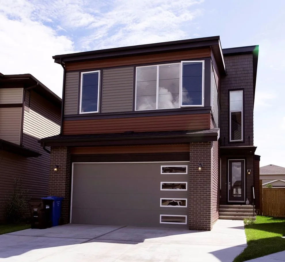 Flush - Glass Surface by Doorsmith Inc. - Photo 4