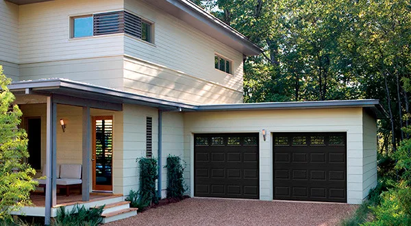 Renner Garage Door - Photo 4