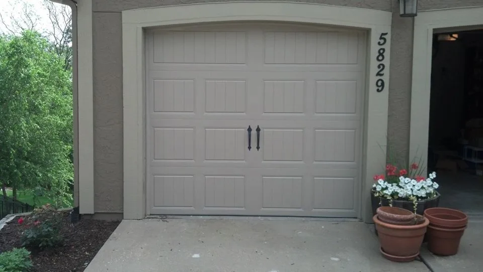 Art Showcase by Royal Garage Door - Photo 32
