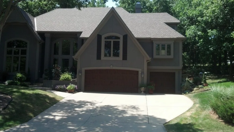 Royal Garage Door - Photo 9