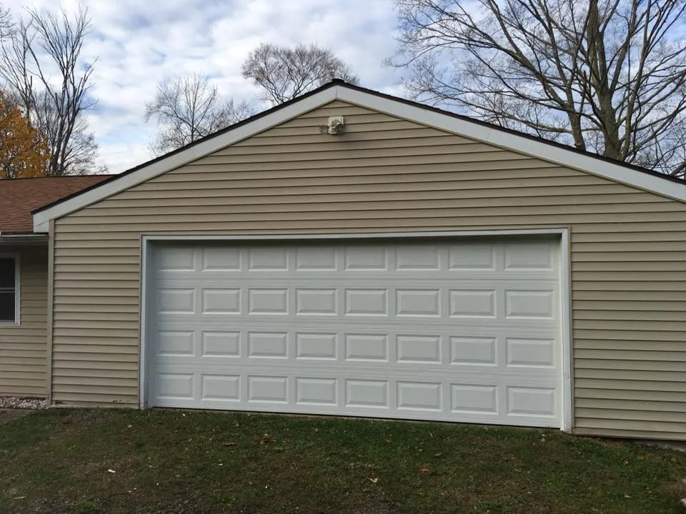 Garage Door Installation and Repair Services by M&O Garage Doors - Photo 14