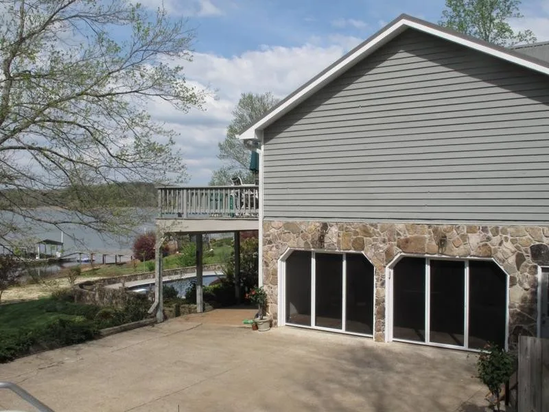 Garage Door Insect Screens by OVERHEAD DOOR - Atlanta - Photo 9