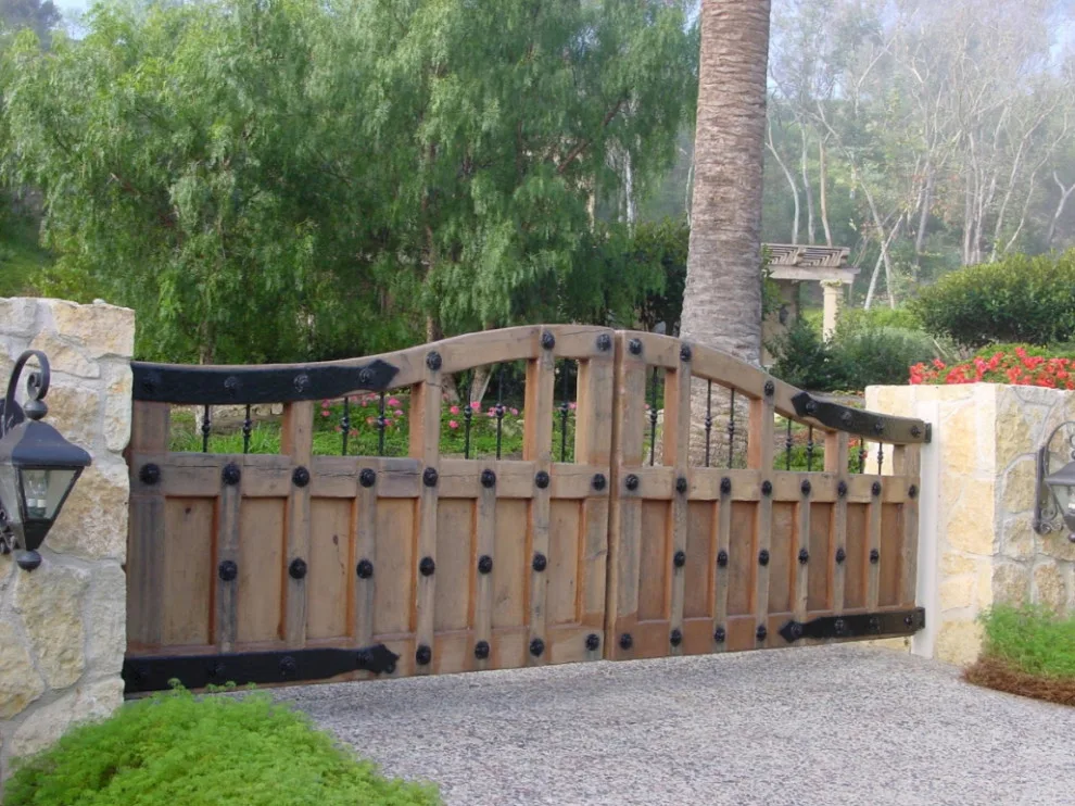 Barriers by Radford Doors & Gates - Photo 5