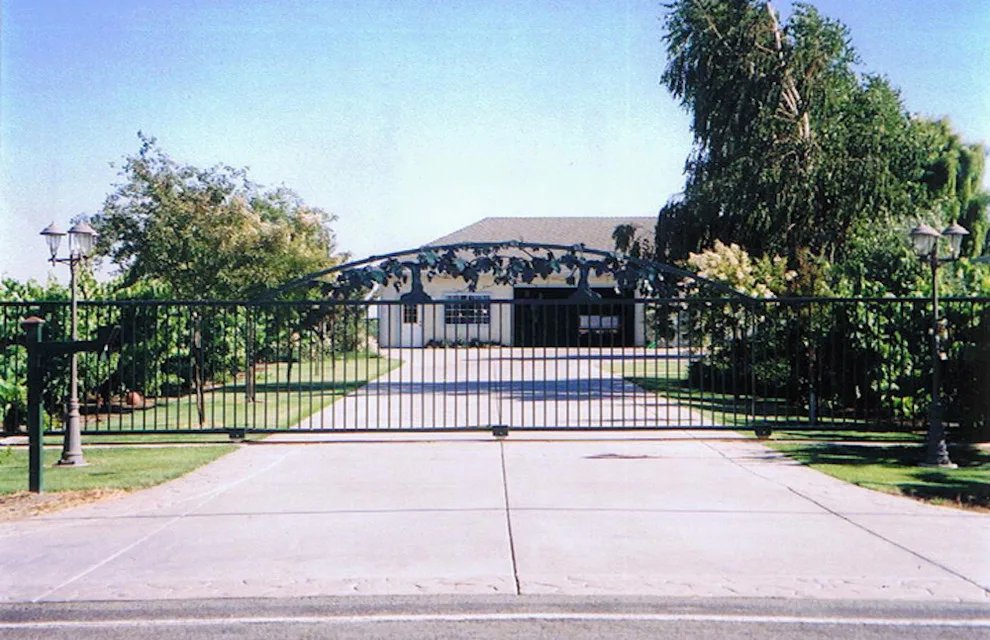 Barriers by Robbins' Quality Garage Doors - Photo 6