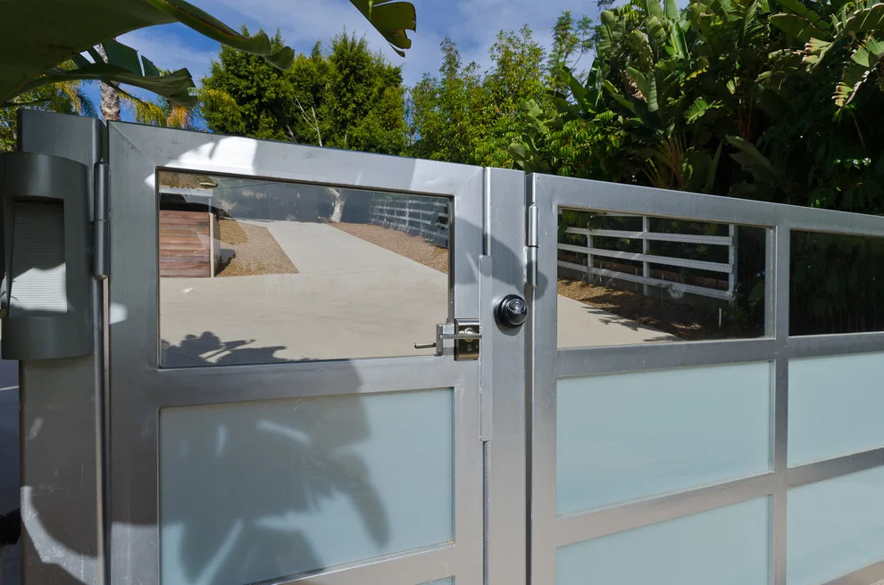 Pacific Garage Doors & Gates - Photo 12