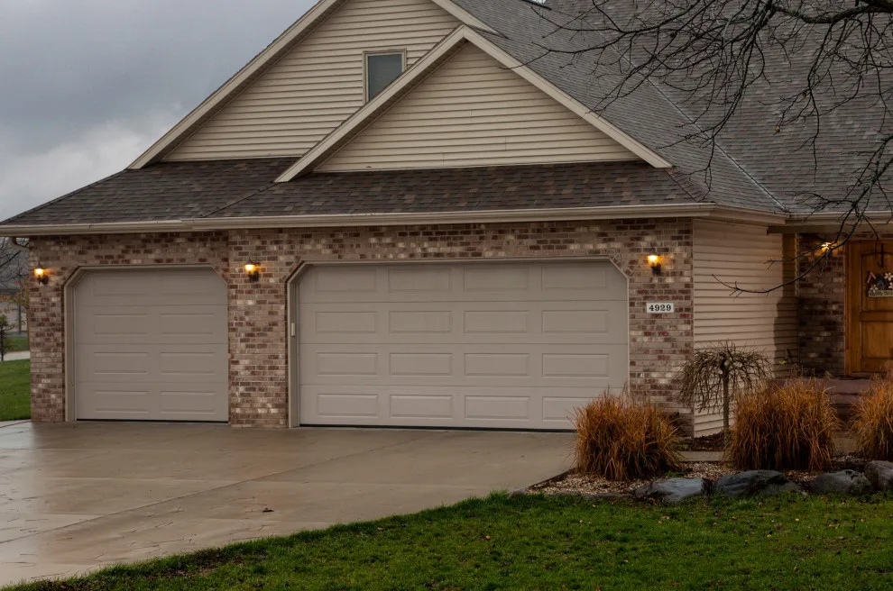 Thermal Steel 600 Series by Apr Garage Doors - Photo 3