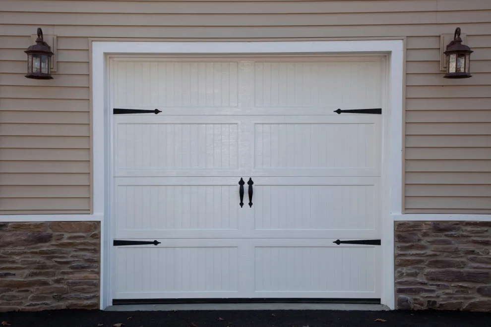 700 Series Insulated Steel by Apr Garage Doors - Photo 5