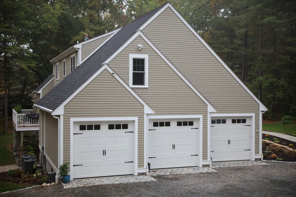 700 Series Insulated Steel by Apr Garage Doors - Photo 6