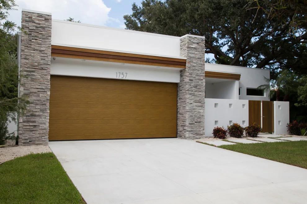 700 Series Insulated Steel by Apr Garage Doors - Photo 14