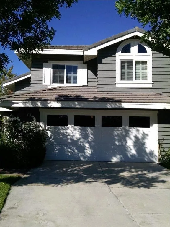 Irvine White Featuring Windows by Besser Bros Garage Doors - Photo 4