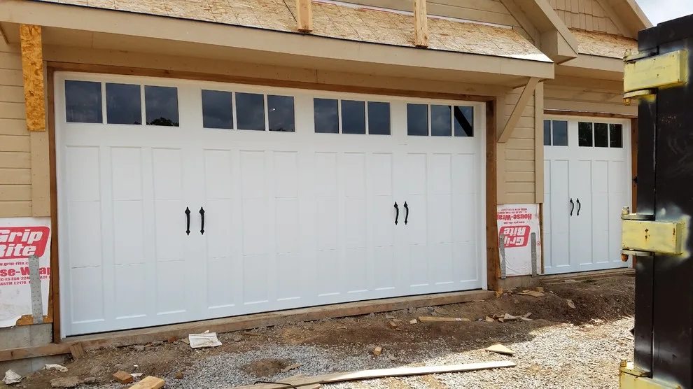 Installations from June to November 2016 by Royal Garage Door - Photo 24