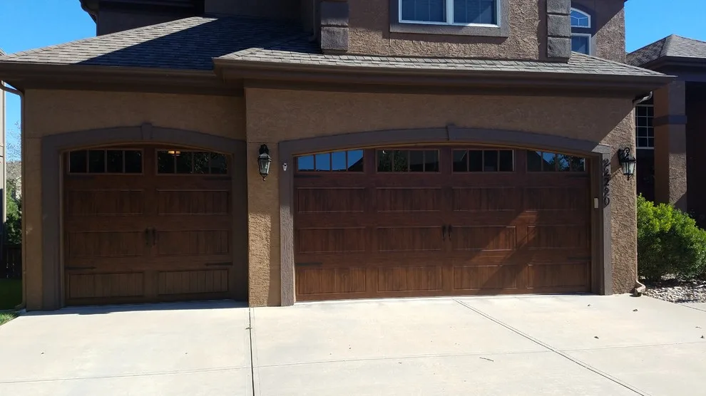 Installations from June to November 2016 by Royal Garage Door - Photo 23
