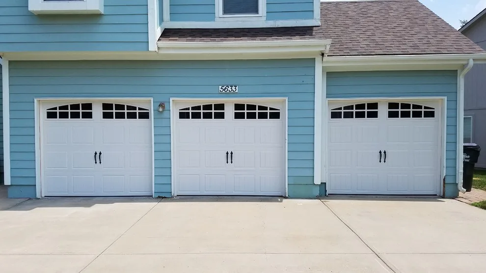 Installations from June to August 2017 by Royal Garage Door - Photo 37